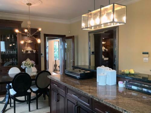 Bed & Breakfast Suite Smart Shaughnessy