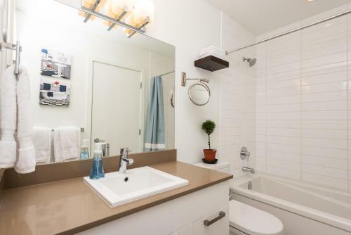 Apartamento 506 Union - Downtown Victoria, Secure Parking Included
