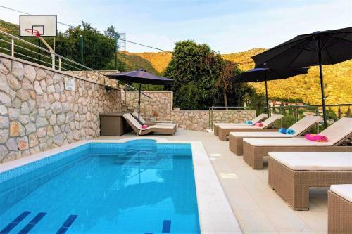 Apartamento Holiday-home-with-private-heated-pool