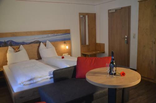 Hostal Hotel Seiseralm & Hof