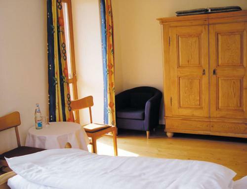 Hostal Gasthaus Zur Krone