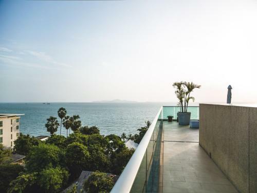 Apartamento Laguna Heights Condominium By Grandisvillas