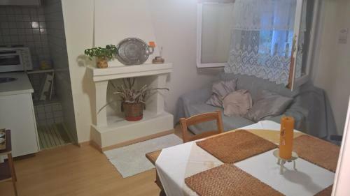 Spitaki Spata Airport Studio