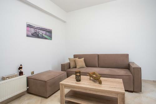 Fashionable Luxury Apartments
