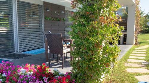 Sea Breeze Villa At Sani