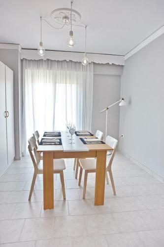 Alkyoni City Apartment
