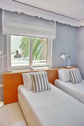 Alkyoni City Apartment