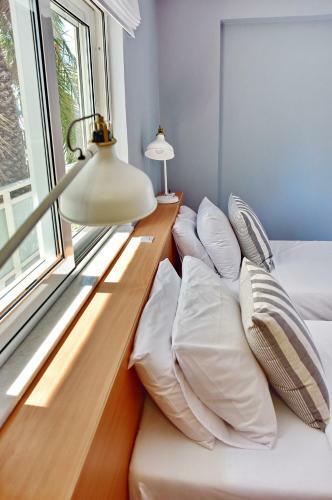 Alkyoni City Apartment