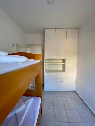 New Modern & Spacious Apartment Zipari 5 In The Nature