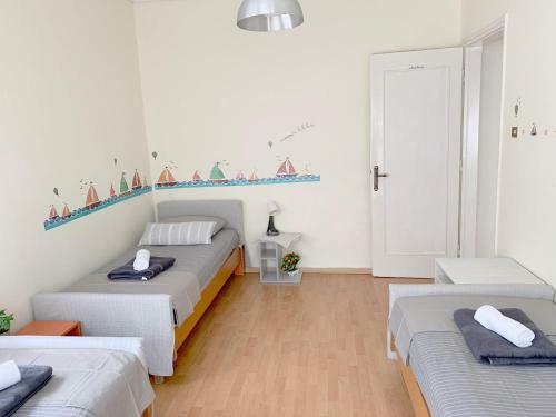 Anna's 3 Rooms Apartment Nei Epivates Beach