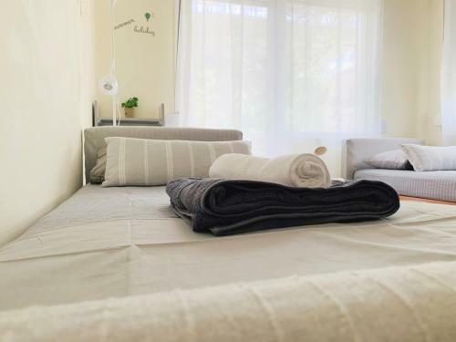 Anna's 3 Rooms Apartment Nei Epivates Beach