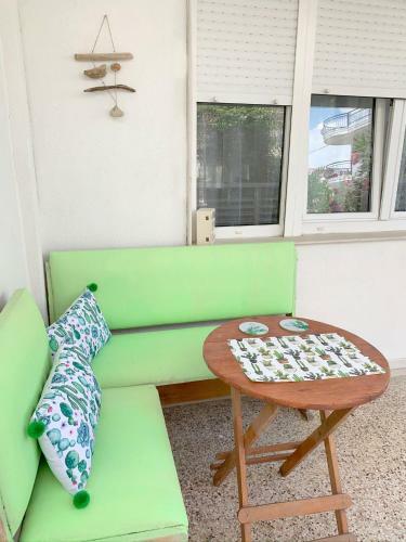 Anna's 3 Rooms Apartment Nei Epivates Beach