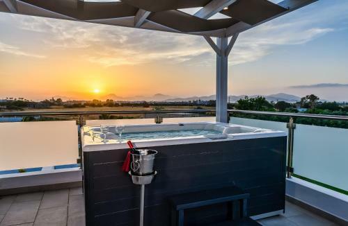 Asteria Pearl Villa 2 With Rooftop Jacuzzi
