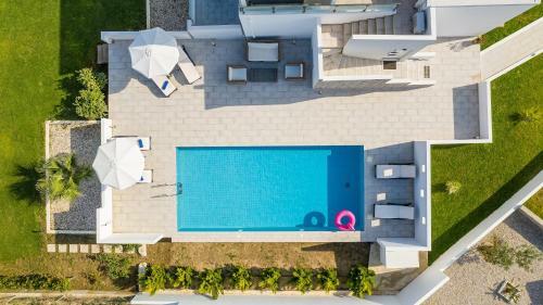 Asteria Pearl Villa 2 With Rooftop Jacuzzi