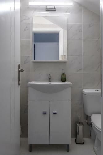 Asteria Pearl Villa 2 With Rooftop Jacuzzi