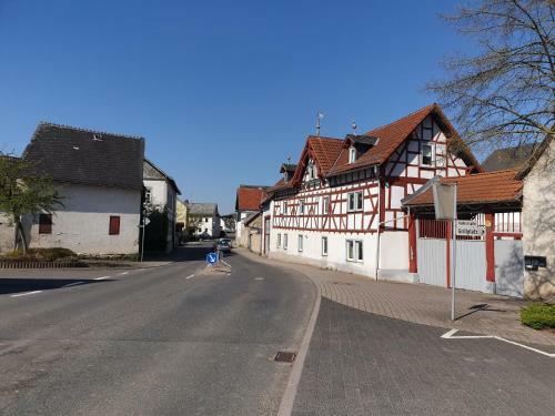 Hostal Pension Zum Adler