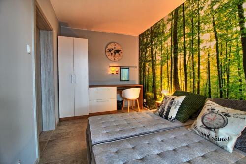 Eastside Apartments ?r�dlana 2/5