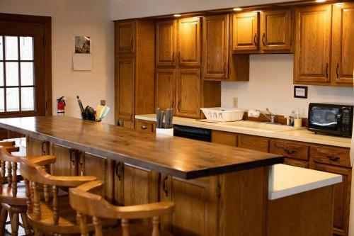 The Stoic - 3 Bed 3 Bath Near Red River Gorge