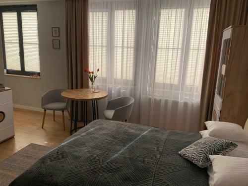 Apartament Per?owy