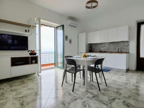 Oroblu Seaview Apartments