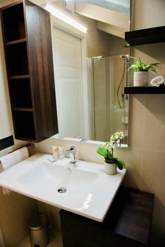 Casa Romano Suites