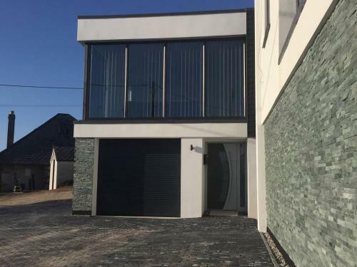 Relax In Style At My Stunning Holywell Beach Home