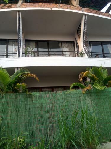 Hostal Lumnov Khmer Guest House