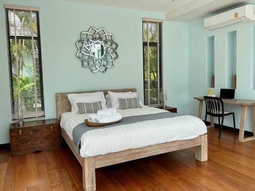 Tropical Villa Within 5 Minutes Walk To Bangtao Beach