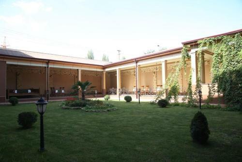 Hotel Grand Nur