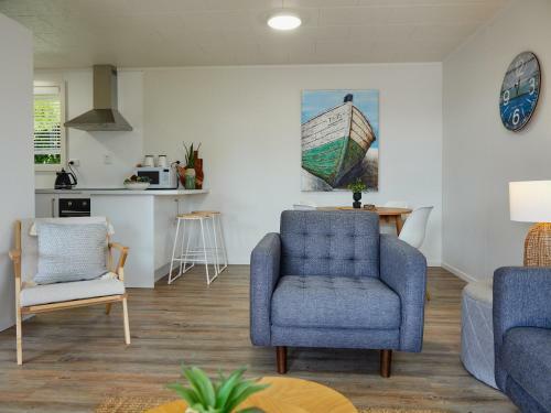 Sunset Hideaway - Kaikoura Holiday Home