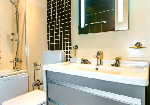 Luxury Apartment On Leylek