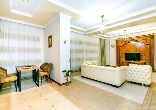 Luxury Apartment On Leylek