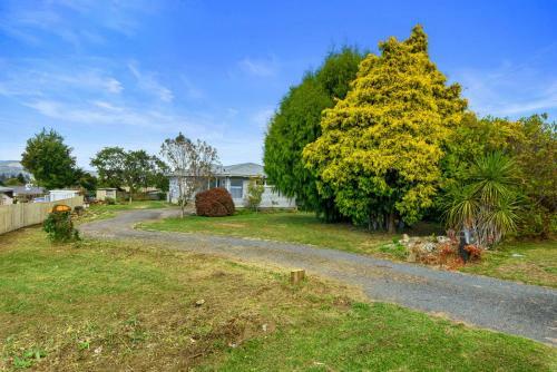 Bluebird Bach - Rotorua Holiday Home