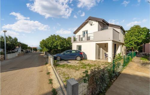 Stunning Apartment In Vir With Wifi And 2 Bedrooms
