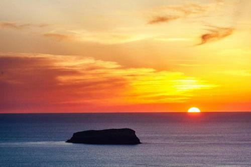 Arcana Santorini Villas, An Authentic Cycladic Experience