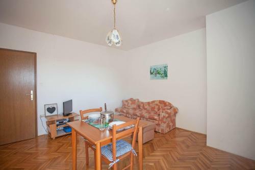 Apartments And Room Agata