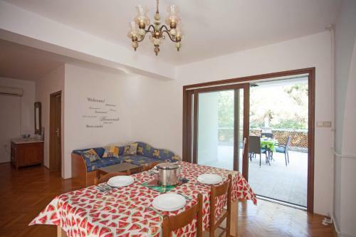 Apartments And Room Agata