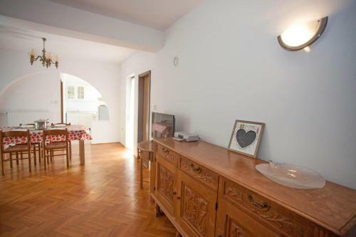 Apartments And Room Agata