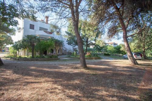 Apartments And Room Agata