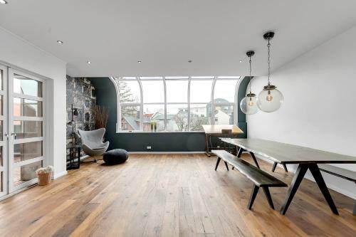 G5 - Penthouse Apartment