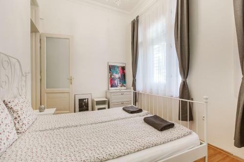 Apartment Szabads�g T�r