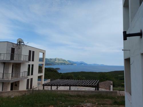 Halcon Apartments