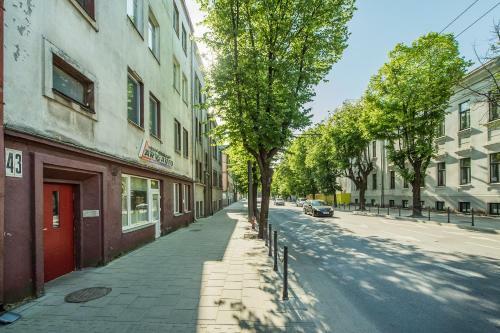 River City Apartments No. 3 By Urban Rent