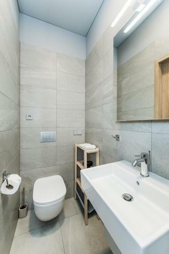 River City Apartments No. 3 By Urban Rent