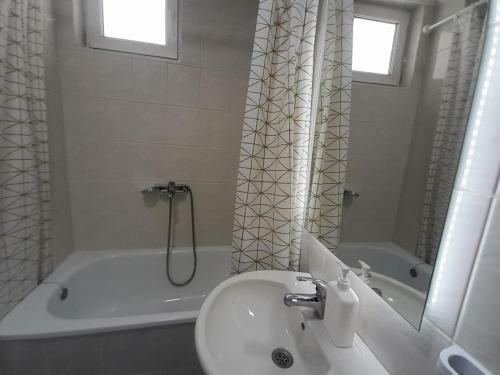 Apartment "pendik" - 50 Meters From The Ohrid Lake Shore