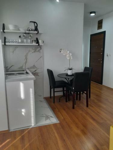 Apartment "pendik" - 50 Meters From The Ohrid Lake Shore