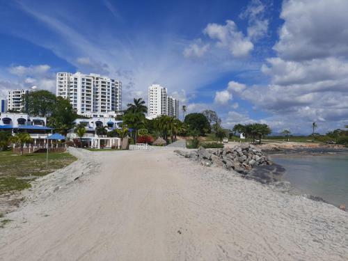 Apartamento En Playa Blanca - Panam�