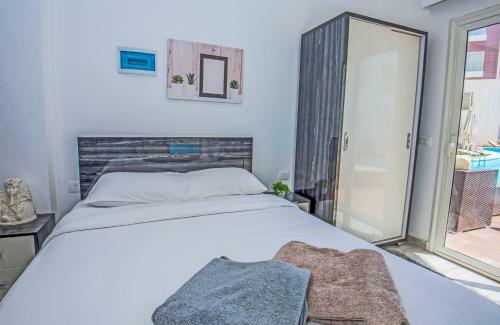 Aqua Palms Swim-up Apartment