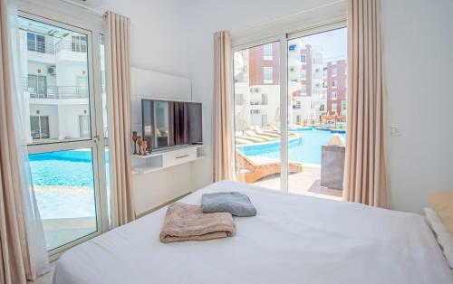 Aqua Palms Swim-up Apartment