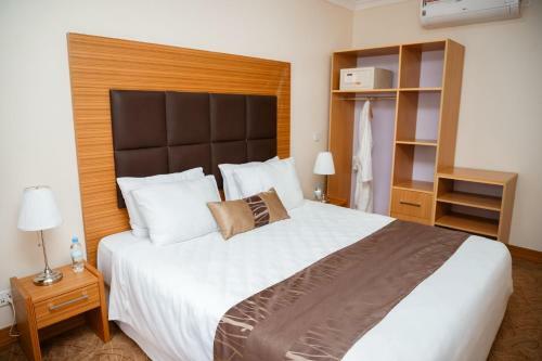 Hotel Ndaru Luxury Suites